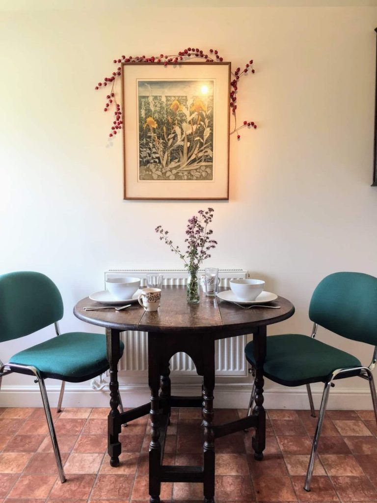 Spirthill Flat: an image of the breakfast table